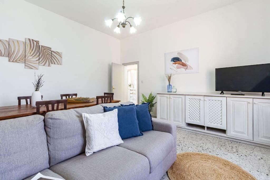 ארזח'ינה Elizabeth Guest House מראה חיצוני תמונה