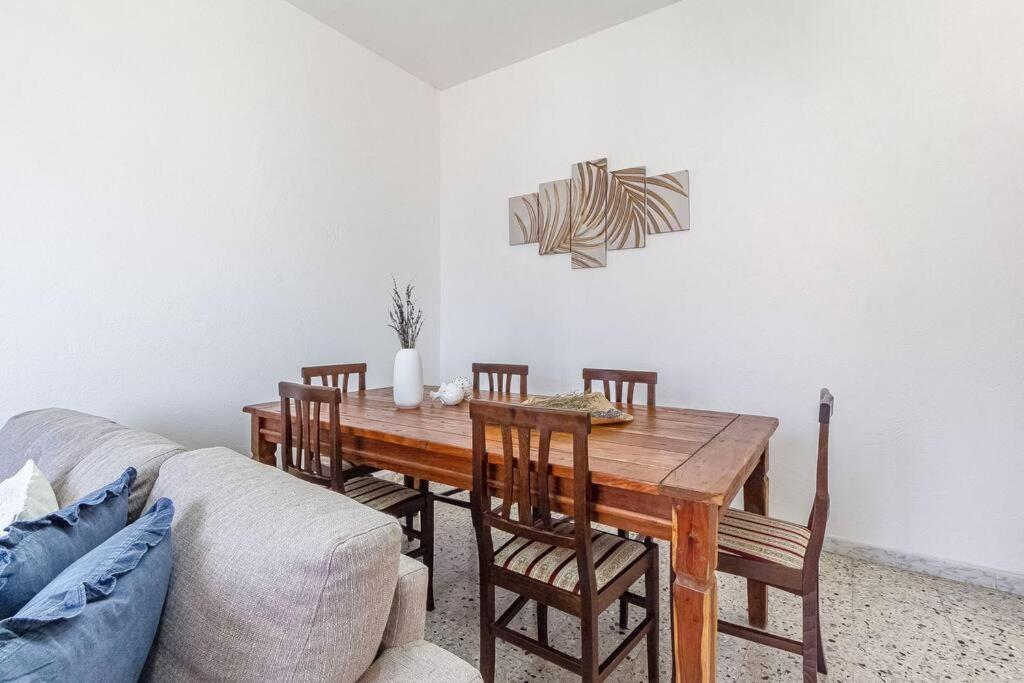ארזח'ינה Elizabeth Guest House מראה חיצוני תמונה